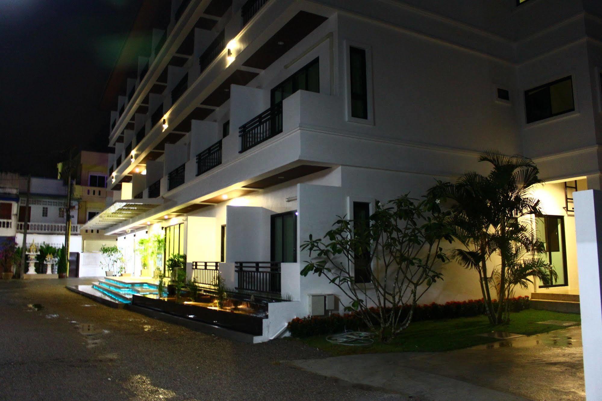 พี.เค. เรสซิเดนซ์ Apartment Phuket ภายนอก รูปภาพ