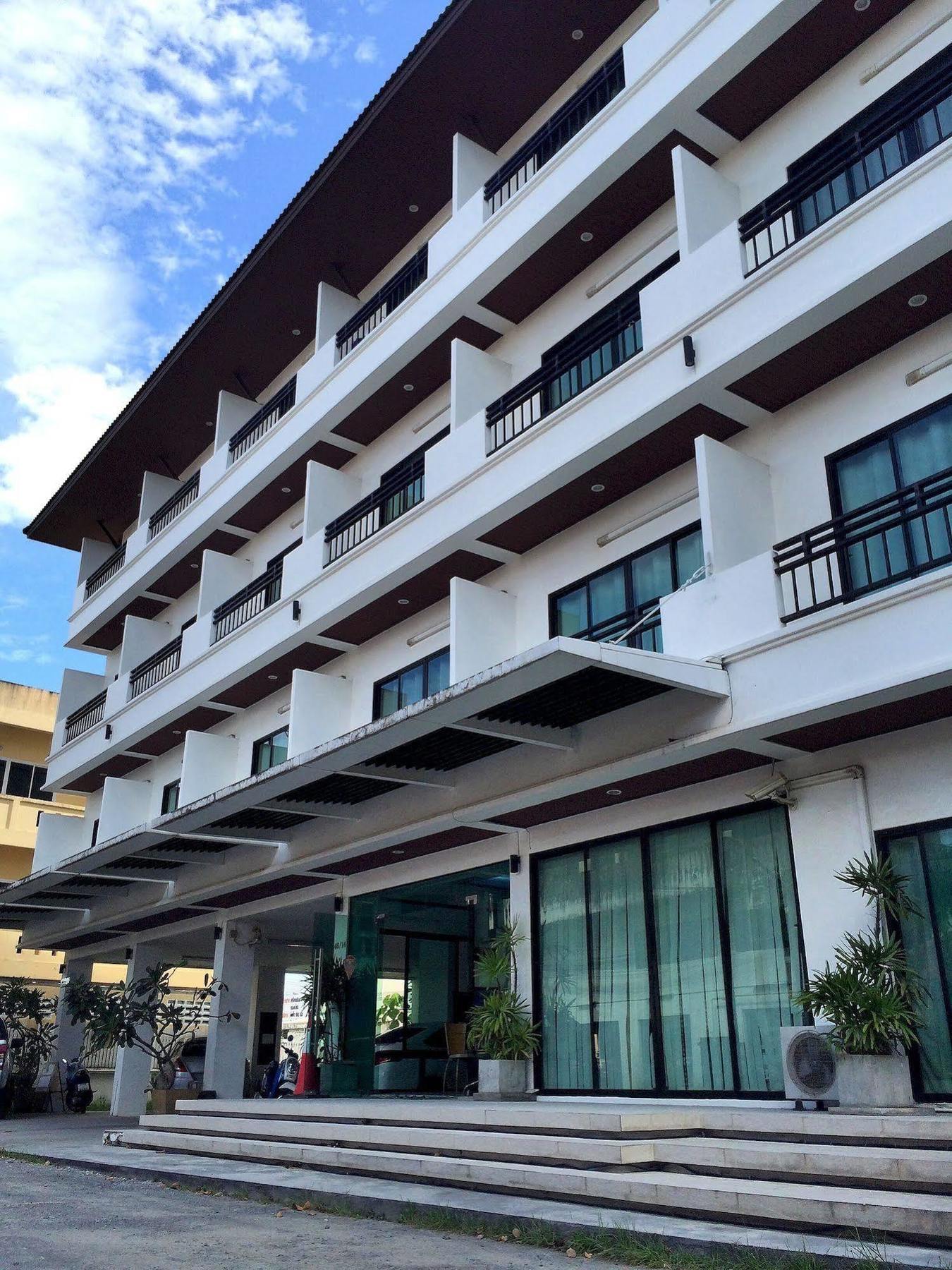 พี.เค. เรสซิเดนซ์ Apartment Phuket ภายนอก รูปภาพ